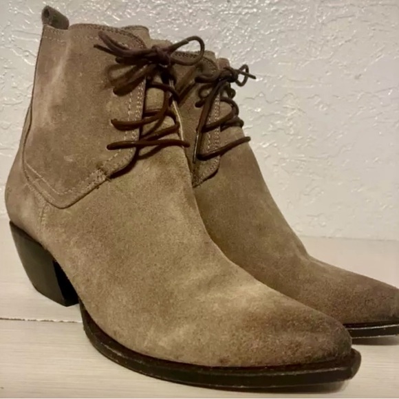 Frye Women's Sacha Ankle Boot Ash Brown Suede Lace Up unisex US 10W - Picture 3 of 9